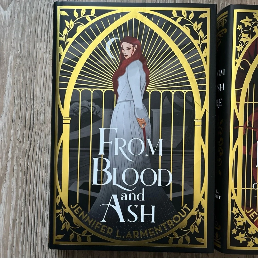 From Blood and Ash Fairyloot Exclusive Signed Sprayed Edges - Picture 3 of 13